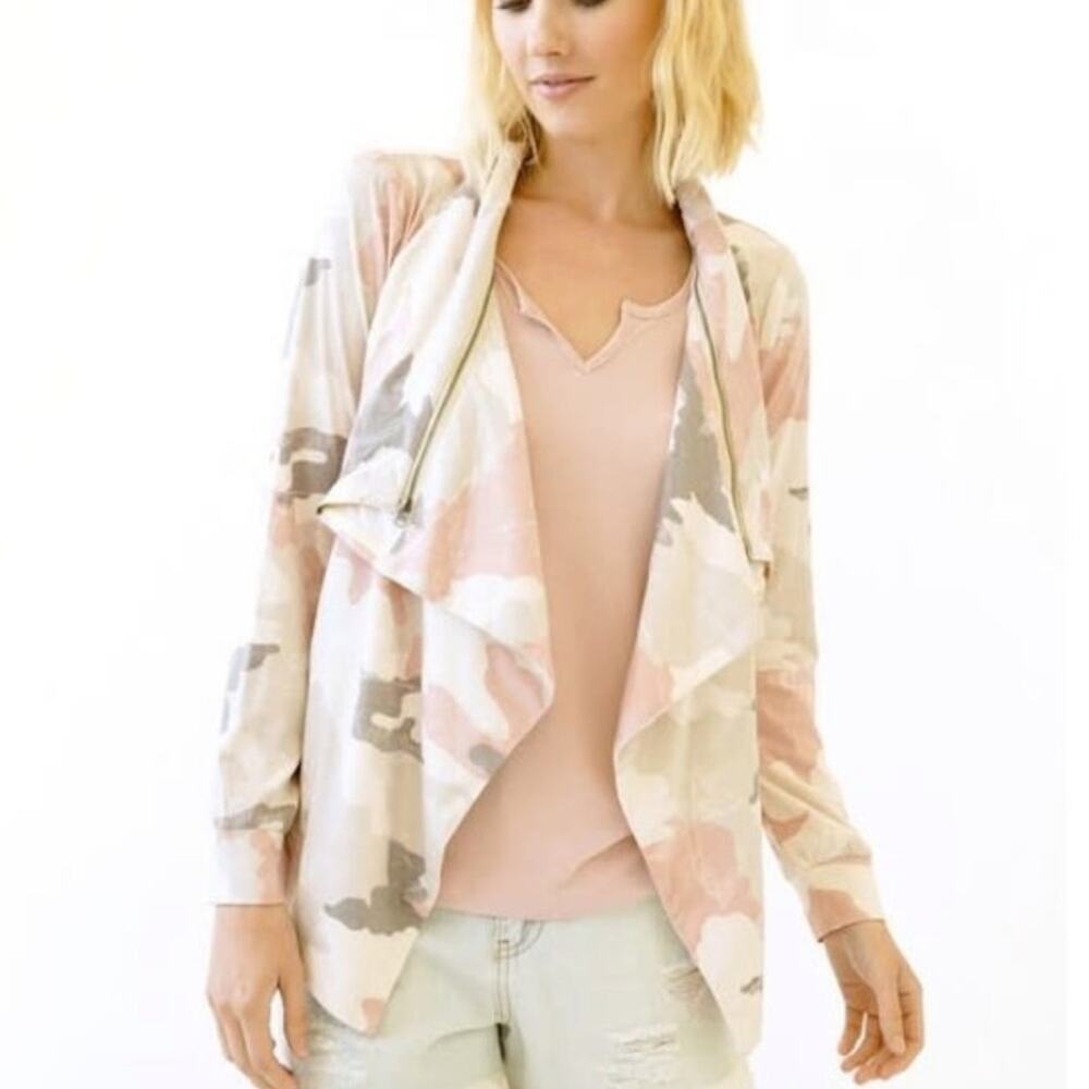 Mystree Zipped Collar Camo Jacket